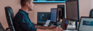 Guide to Choosing the Right Mobile App Development Service